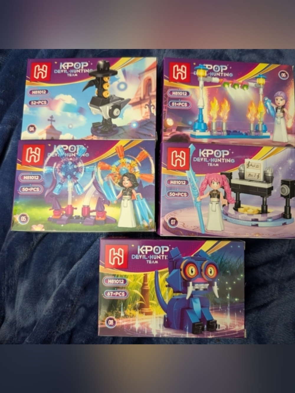 5 Kpop Building Toy - Blue and Multicolor